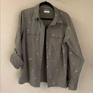 Columbia women’s button down Omni-Wick XL